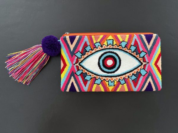 Grande pochette brodée à la main multicolore avec un motif oeil