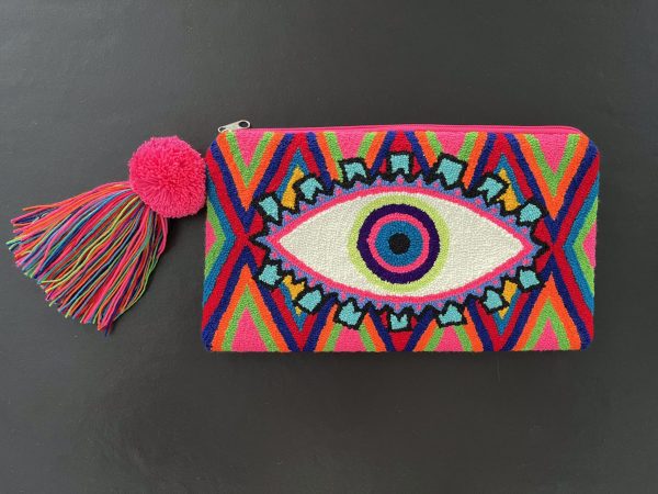 Grande pochette brodée à la main multicolore avec un motif oeil