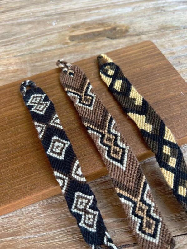 Bracelets tissés multicolores Papua